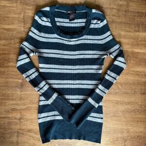 Blue Gray Striped Sweater Medium - Y2K Preppy Girly Fitted